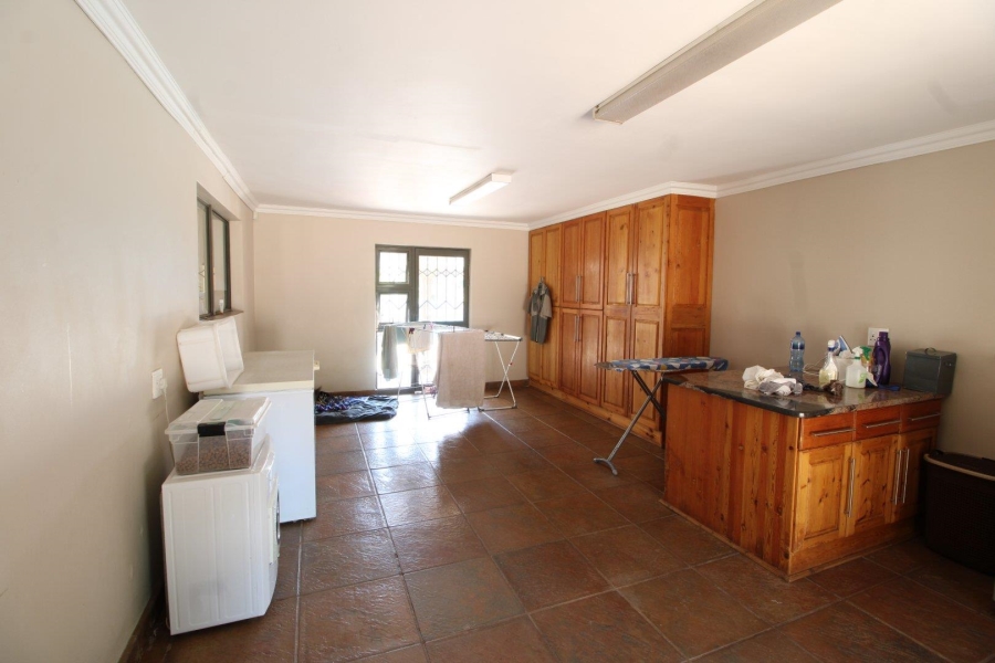 11 Bedroom Property for Sale in Van Der Hoff Park North West